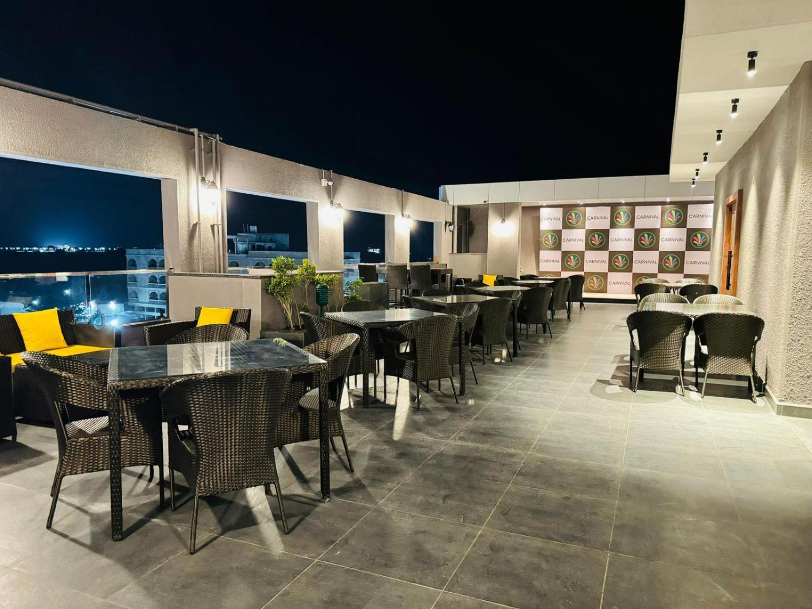 Hotel Carnival Parbhani Bagian luar foto